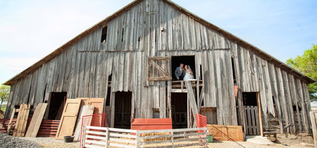 Rainbow-Ranch-Farm-Wedding-Venue-St.-Louis-1-1024×480