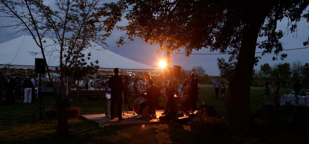 Rainbow-Ranch-Farm-Wedding-Venue-St.-Louis-Homeslider-5-1024×480